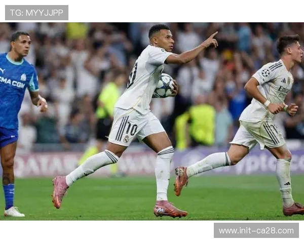 姆巴佩14球领跑射手榜，皇马更衣室肯定其领导力